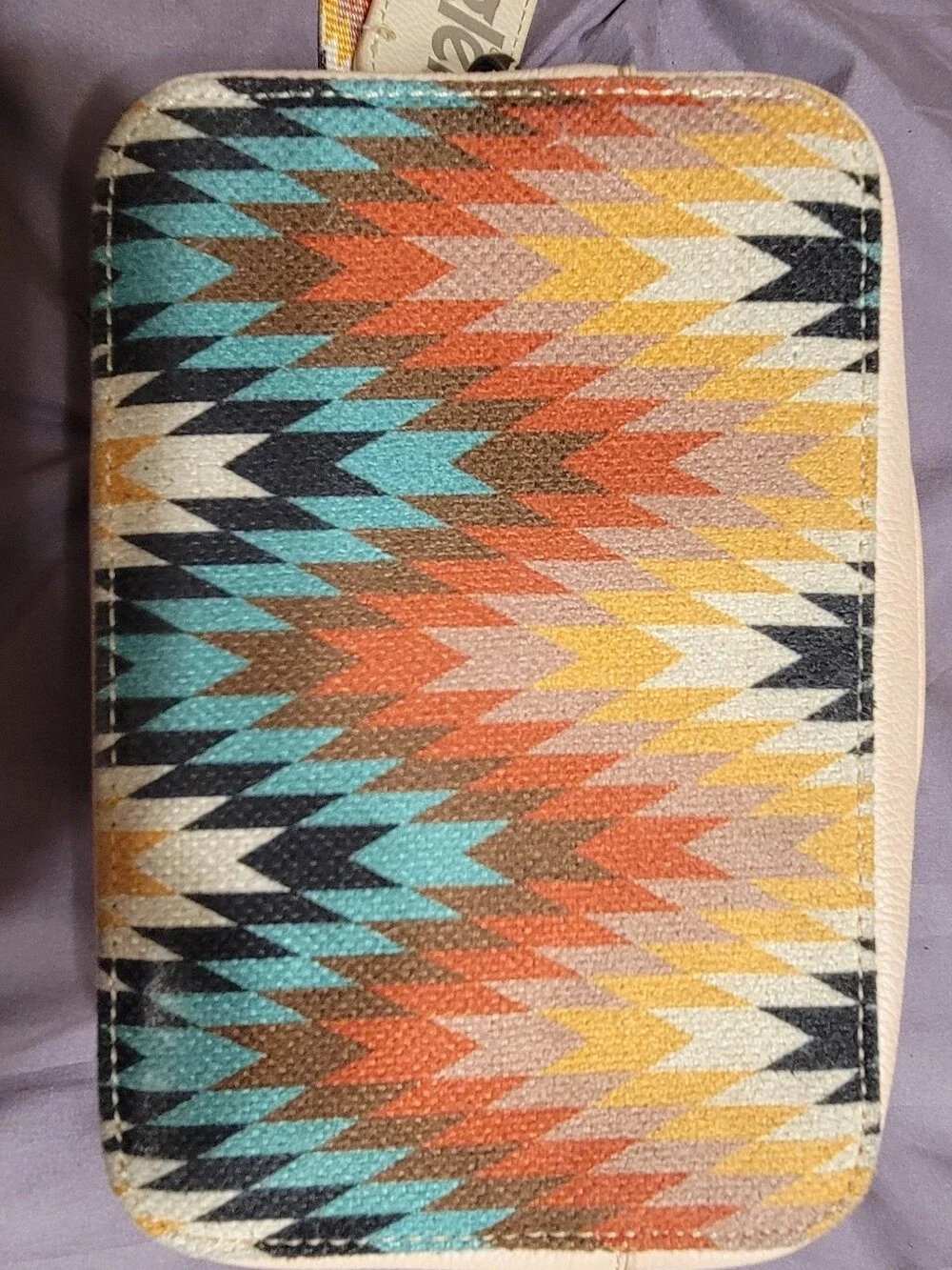Wrangler Multicolor Chevron Pattern Zip Wallet